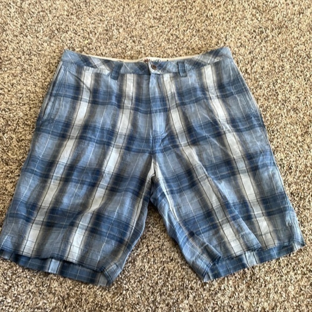 Tommy Bahama Men's Plaid Shorts Size 36